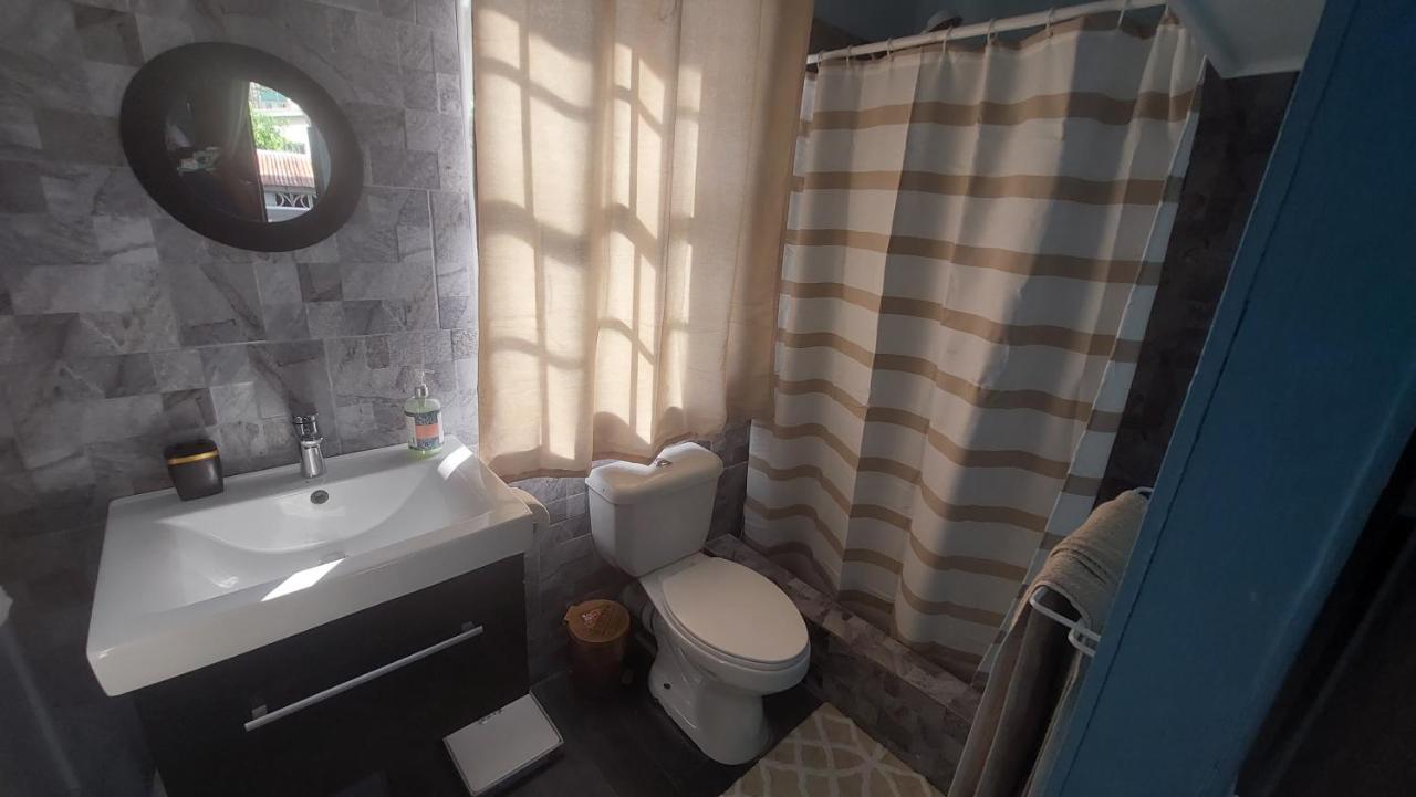 Carmen'S Cozy Studio Μπριτζτάουν Εξωτερικό φωτογραφία